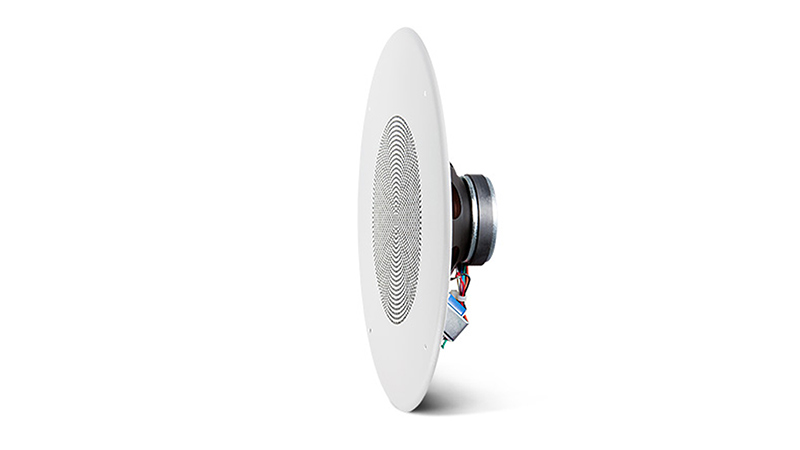 Loa âm trần JBL CSS 8018 sở hữu thiết kế nhỏ gọn với bề mặt hình tròn thanh lịch