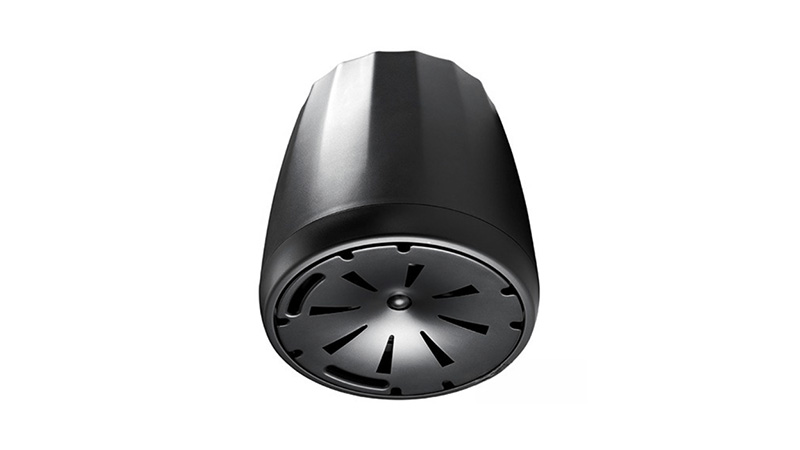 JBL Control 67PT được trang bị một củ woofer 6,5 inch JBL Control 67PT được trang bị một củ woofer 6,5 inch